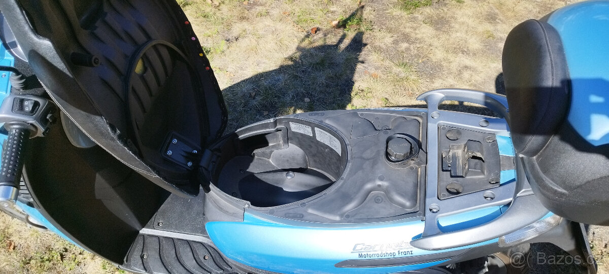 Piaggio Carnaby 125 - 10