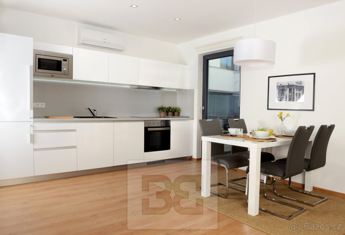 Pronájem bytu 2+kk 70 m², Luhačovice, ev.č. N08462 - 10