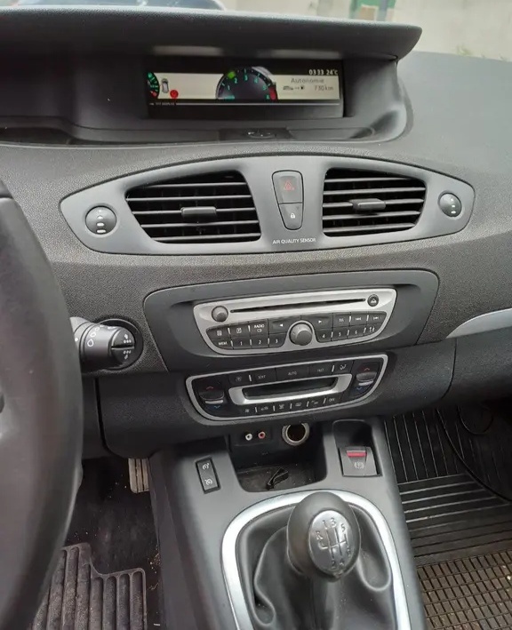 Renault megane grand scenic 1.5.dci - 10