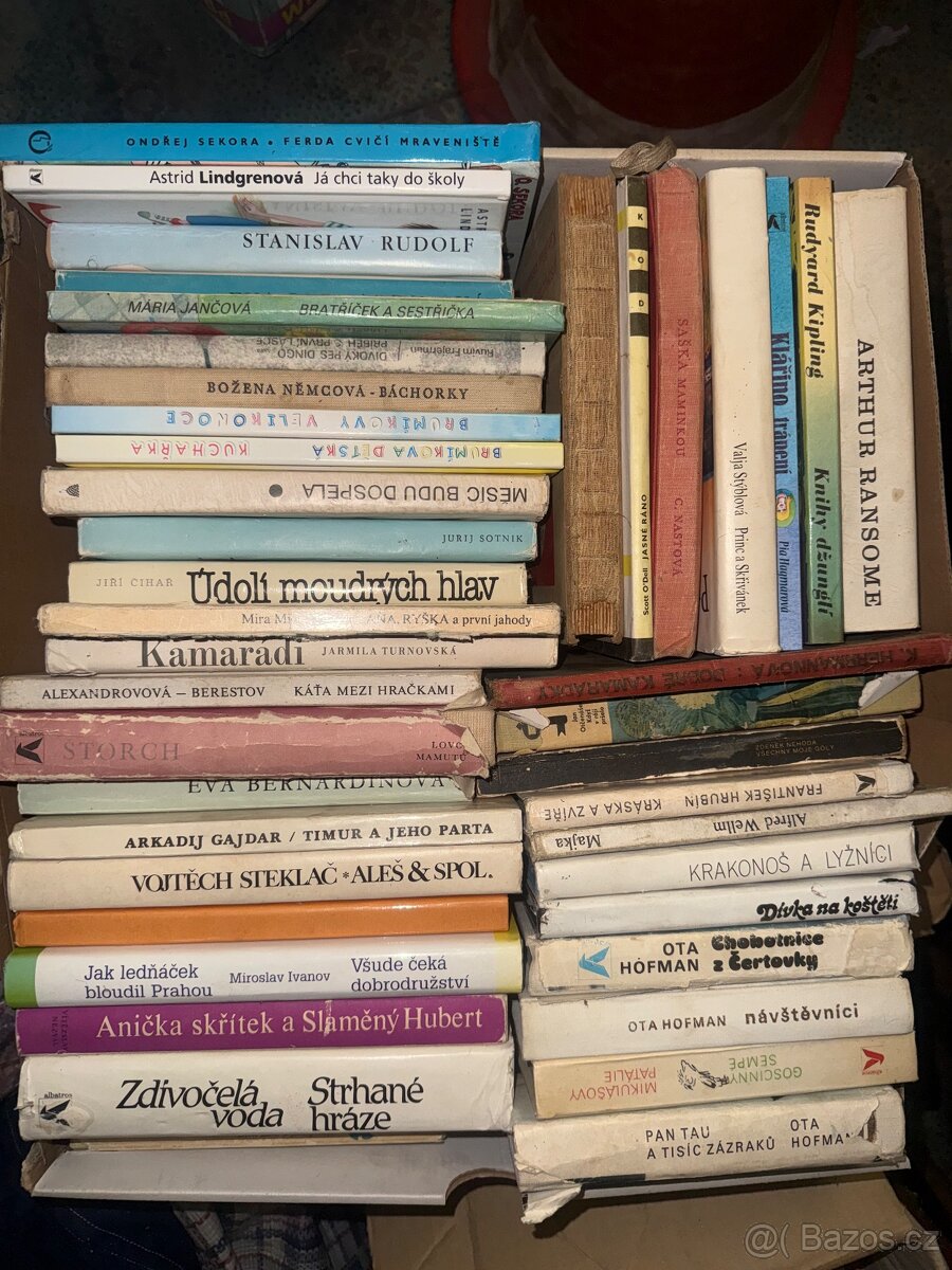 Knihy různých druhů - 10