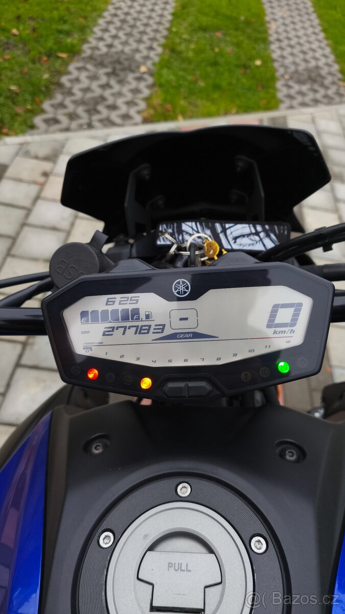 Yamaha MT-07 - 10