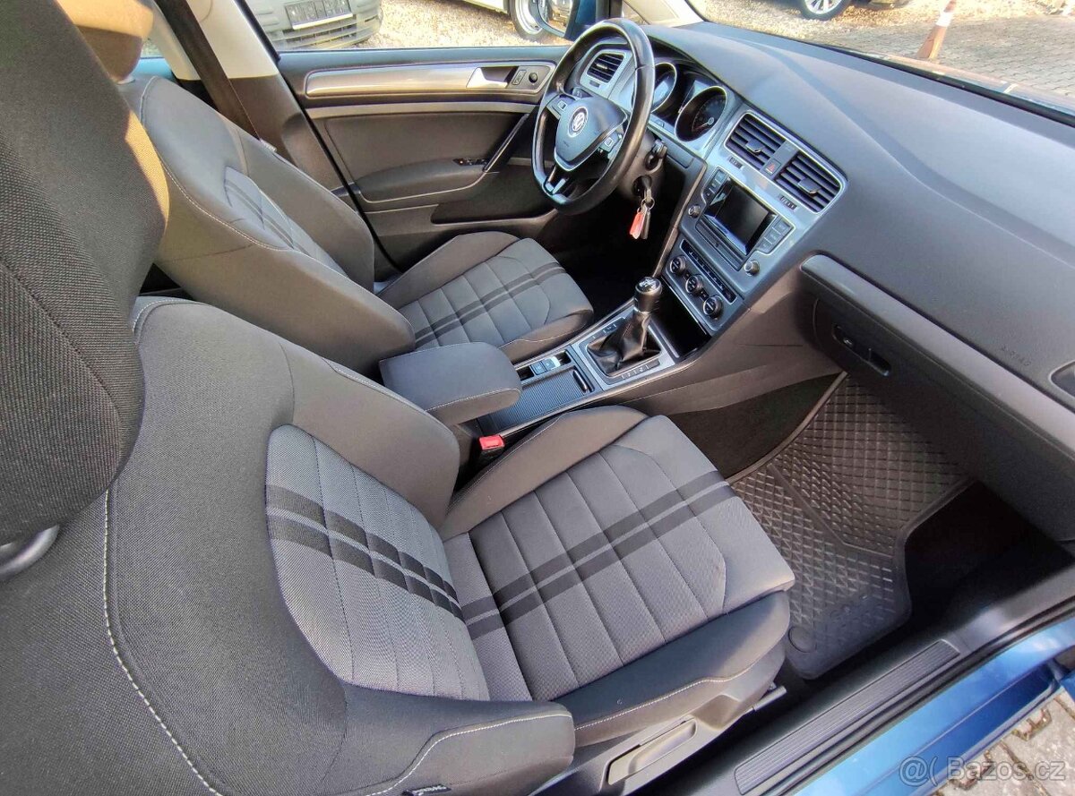 VW GOLF VII, 1.2 TSi 77KW,KOMBI,6-KVALT,PANORAMA,ZÁVĚS,PDC. - 10