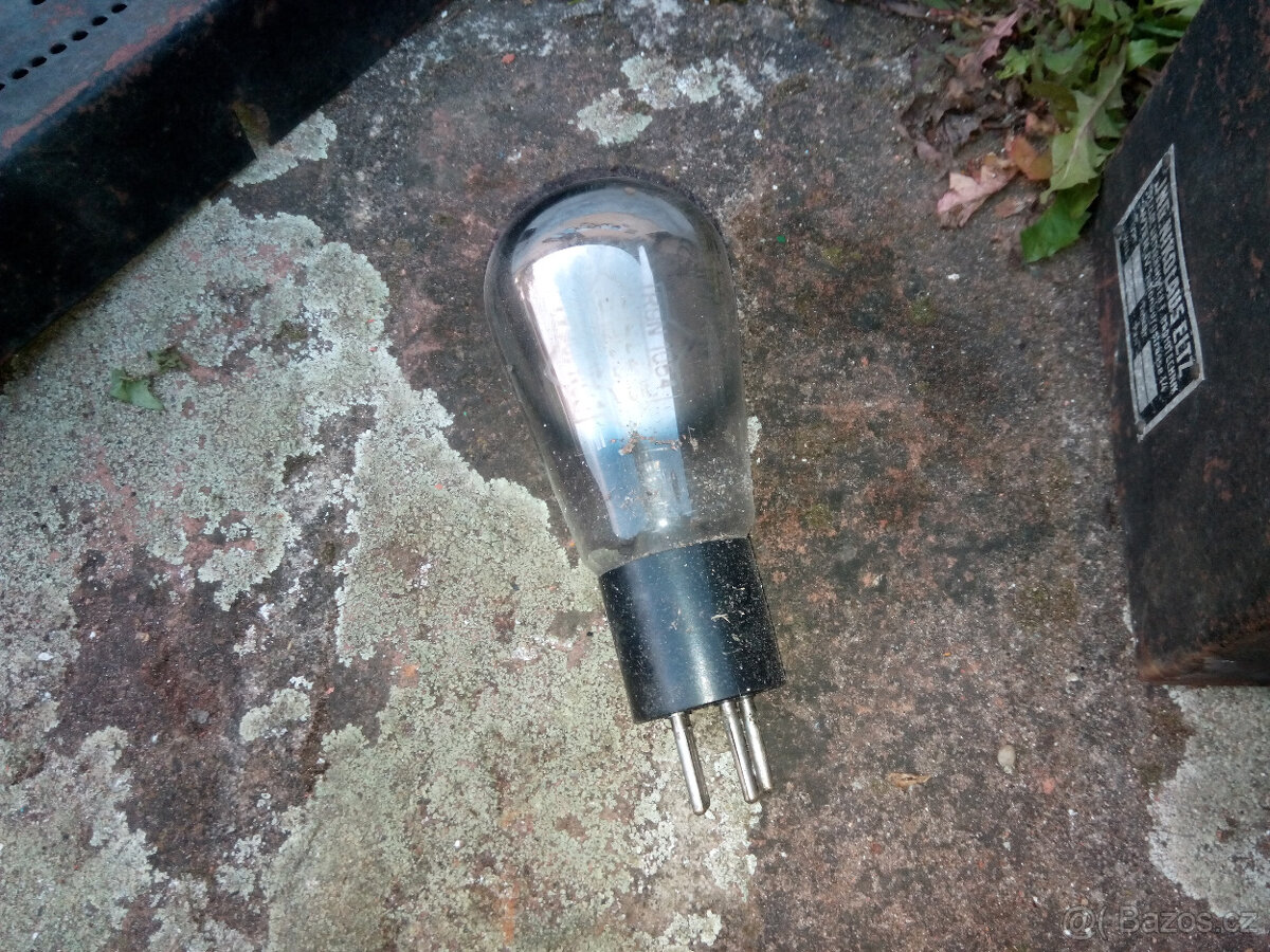 RADIONE AG - WIEN - z půdy - PLATÍ do SMAZÁNÍ - 10