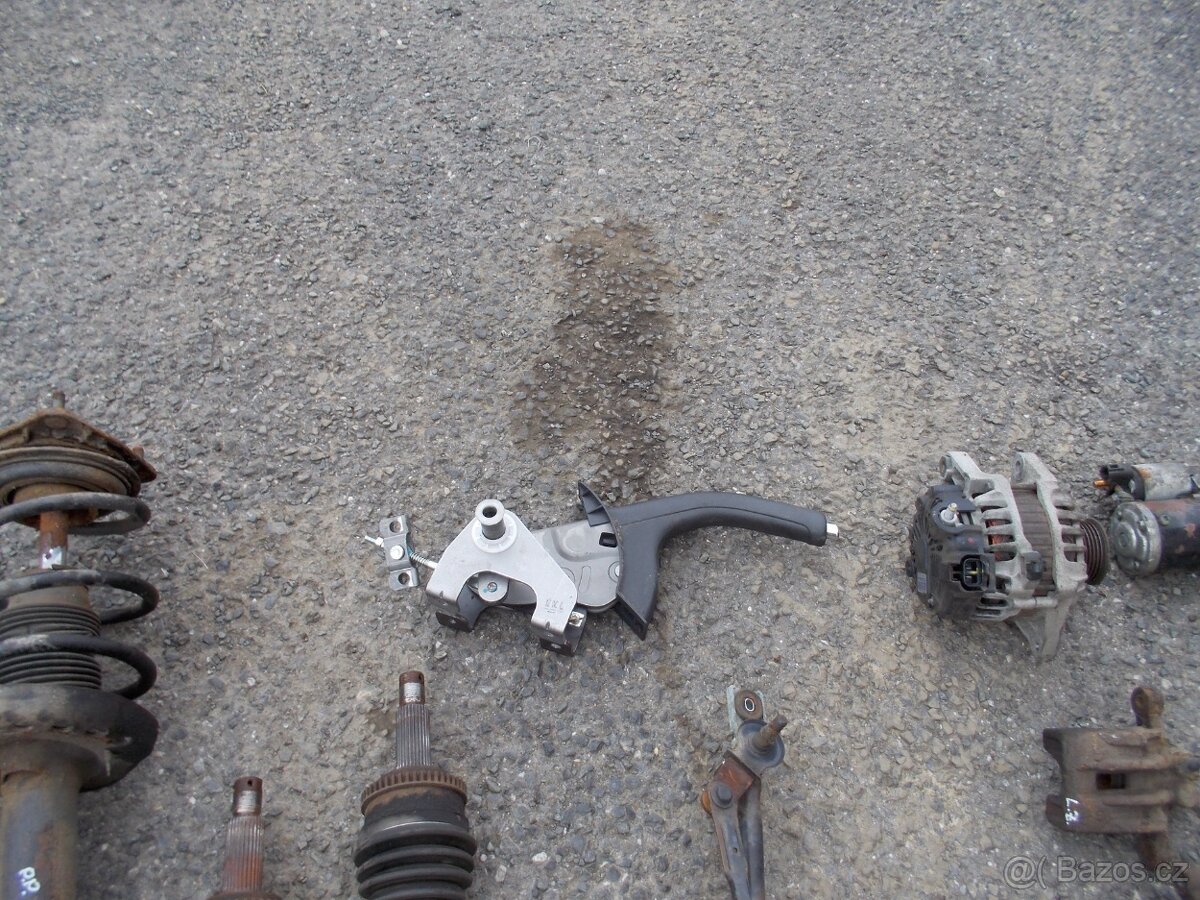 Díly podvozku Hyundai i30 1.4 80kw r.v. 2011 - 10