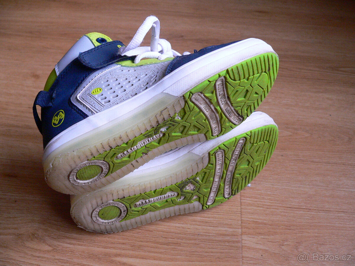 Dětské botasky, tenisky, sněhule - 10