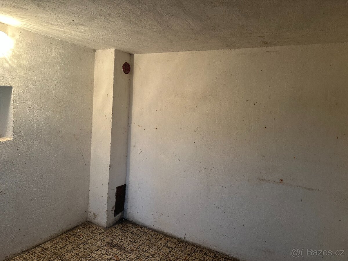 Prodej chaty u lesa - 10