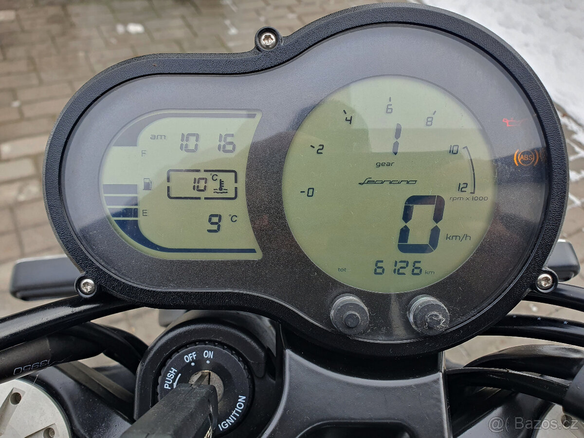 Benelli Leoncino 500 - 10