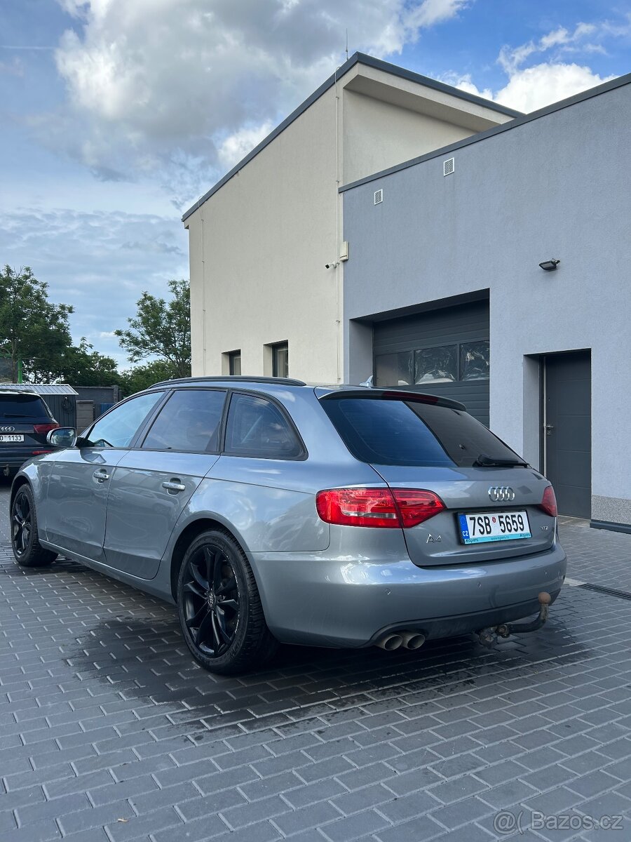 Audi A4 Avant 2.0TDI - 10