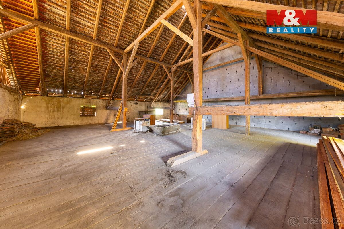 Prodej zemědělské usedlosti 263m² s pozemkem 1250m², Šumice - 10