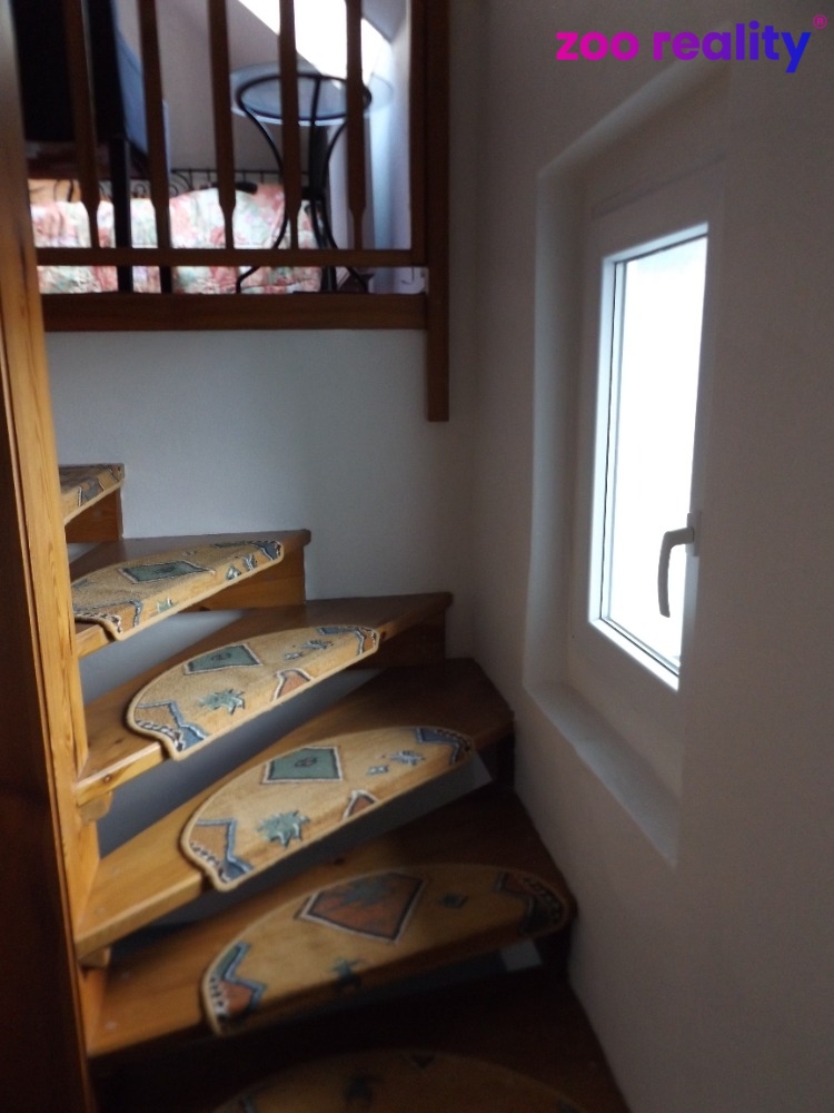 Pronájem bytu 3+1, 91m2, Zahrada, Mánesova, Poděbrady - 10