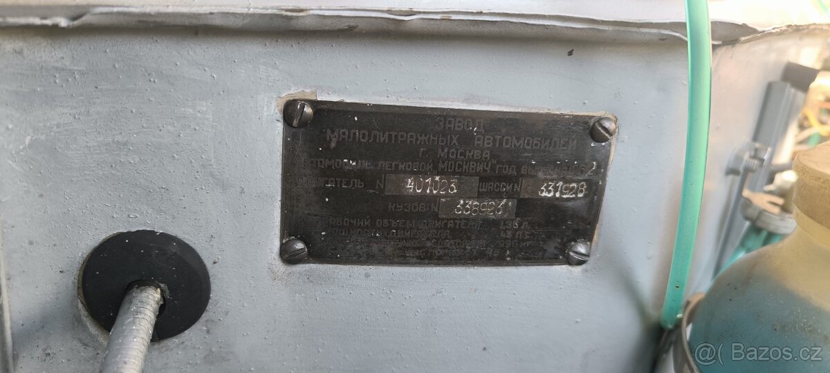 Moskvič 407 - 10