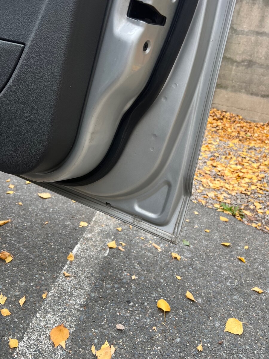 Ford Focus Mk2 1.6 TDCi 215t najezd ,po servisu - 10