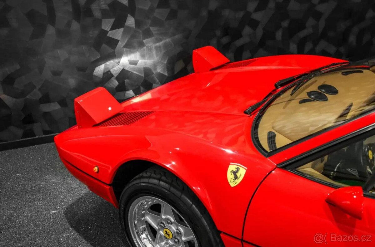 Ferrari 308 GTSi z roku 1980 - 10