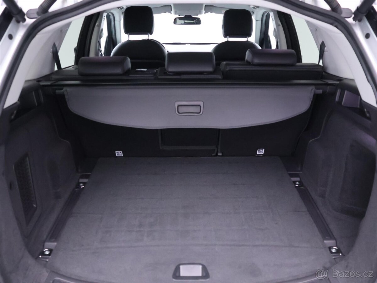 Land Rover Discovery Sport 2,0 TD4 132kW 4WD CZ Kůže 2Maj (2 - 10