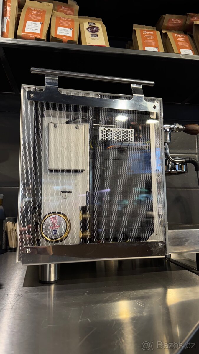 Kávovar Profi/Domácí Bezzera Matrix DE - italský - 10