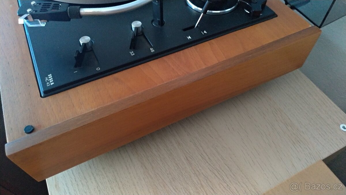 Gramofon Tesla NC430 - 10