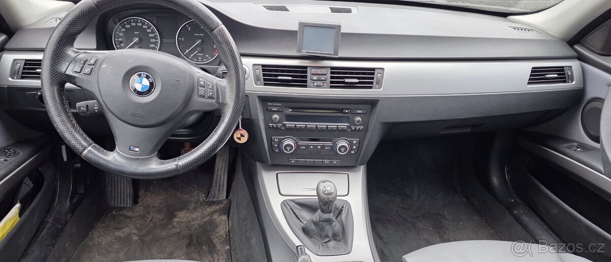 BMW E90 320D 2008 - 10