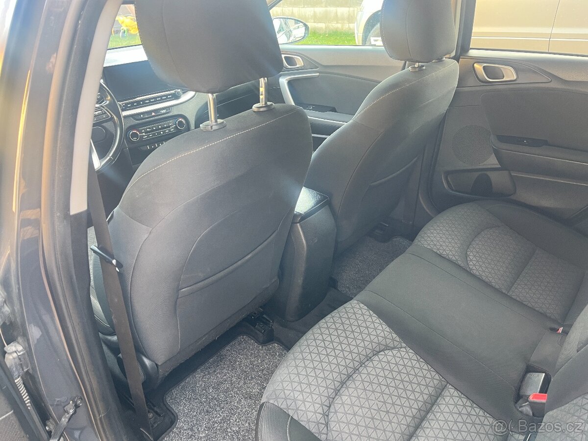 Kia ceed sw 1.6 crdi 100 kw - 10