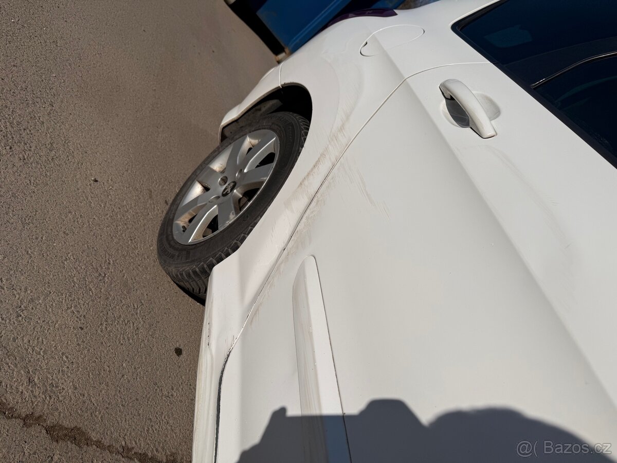 Peugeot 308 SW 1.6 HDi - 10