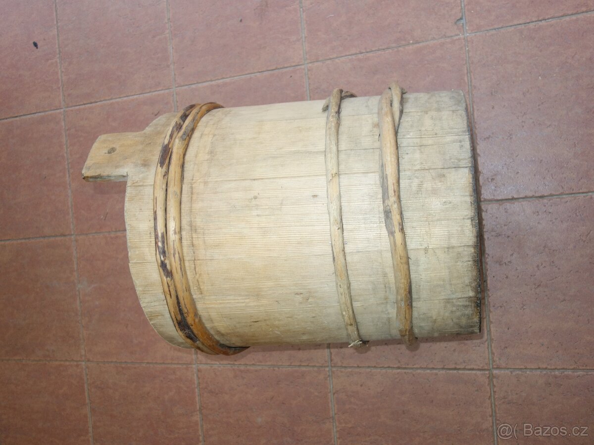 Dřevěné vědro, putna, soudek s deklem - 10