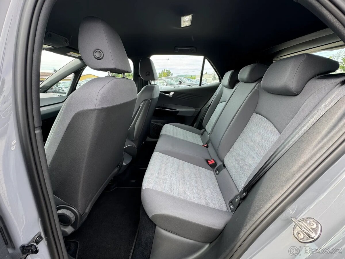 Volskwagen ID.3 elektro 110kw PURE/dojezd 300km/baterie 55kw - 10