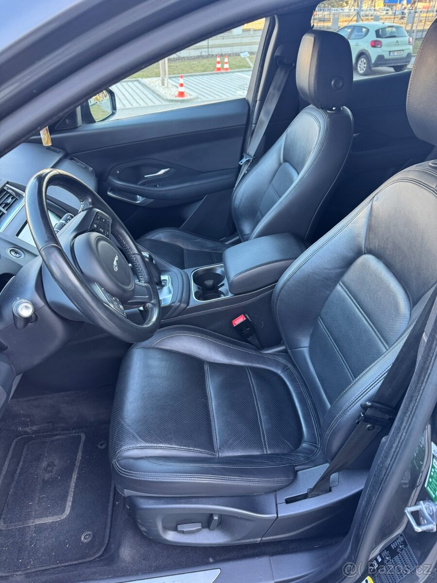 Jaguar E-Pace 132kW, D180, AWD - 10