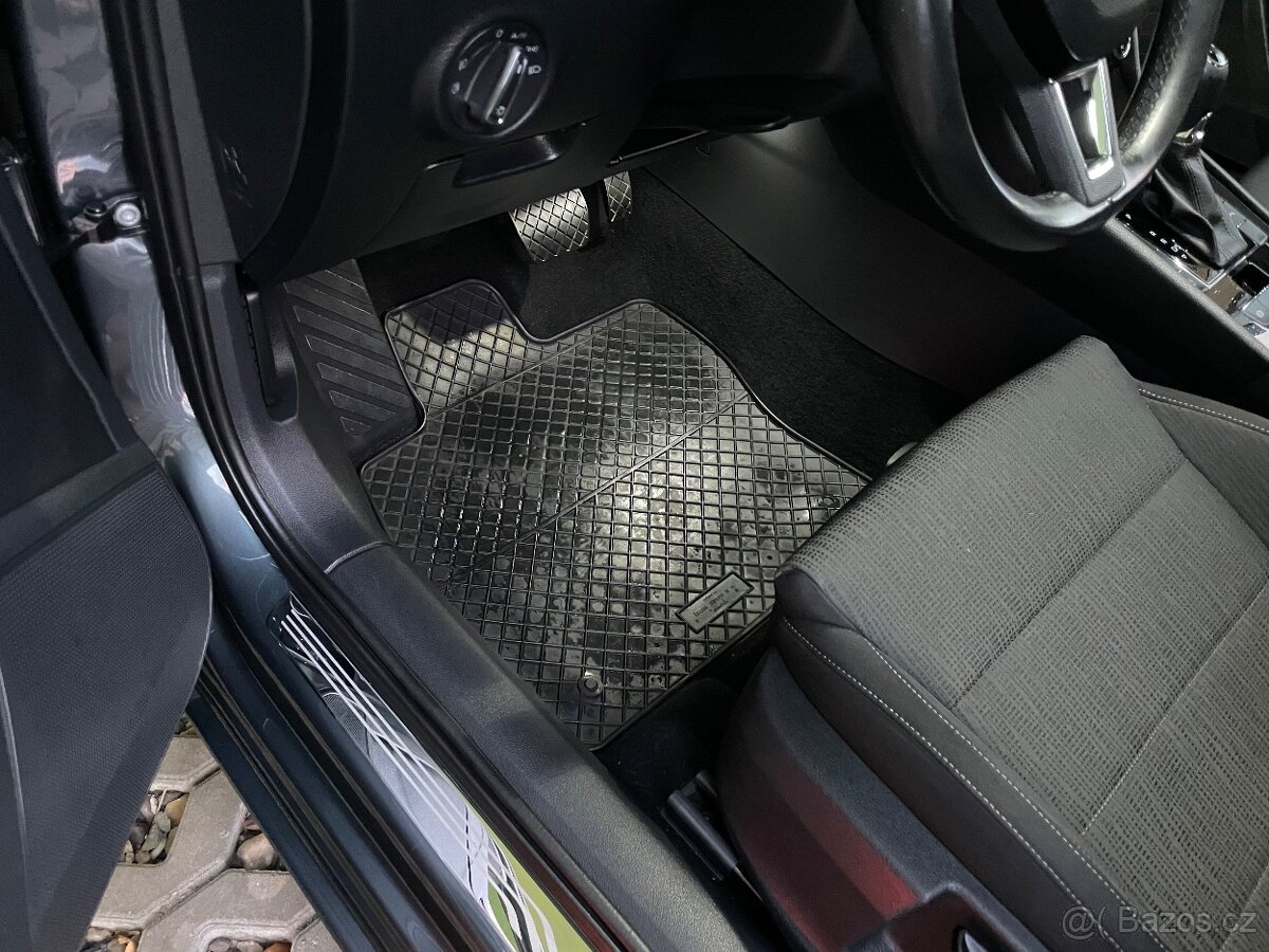 Škoda Superb 3combi 2.0Tdi 110kw - 10