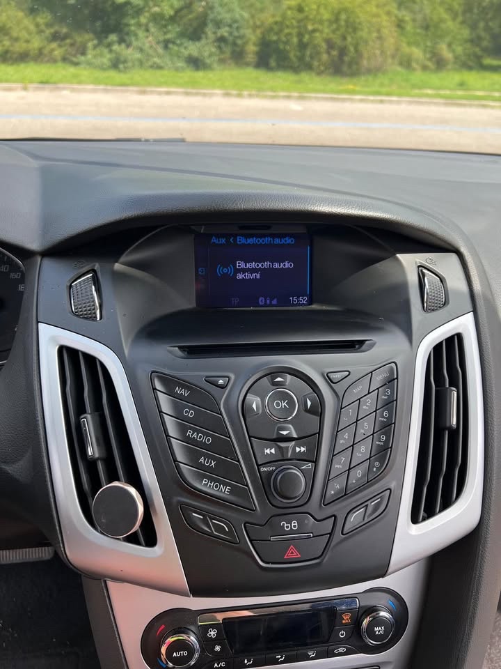 Ford Focus, Turnier Champions Edition 2.0 - 10