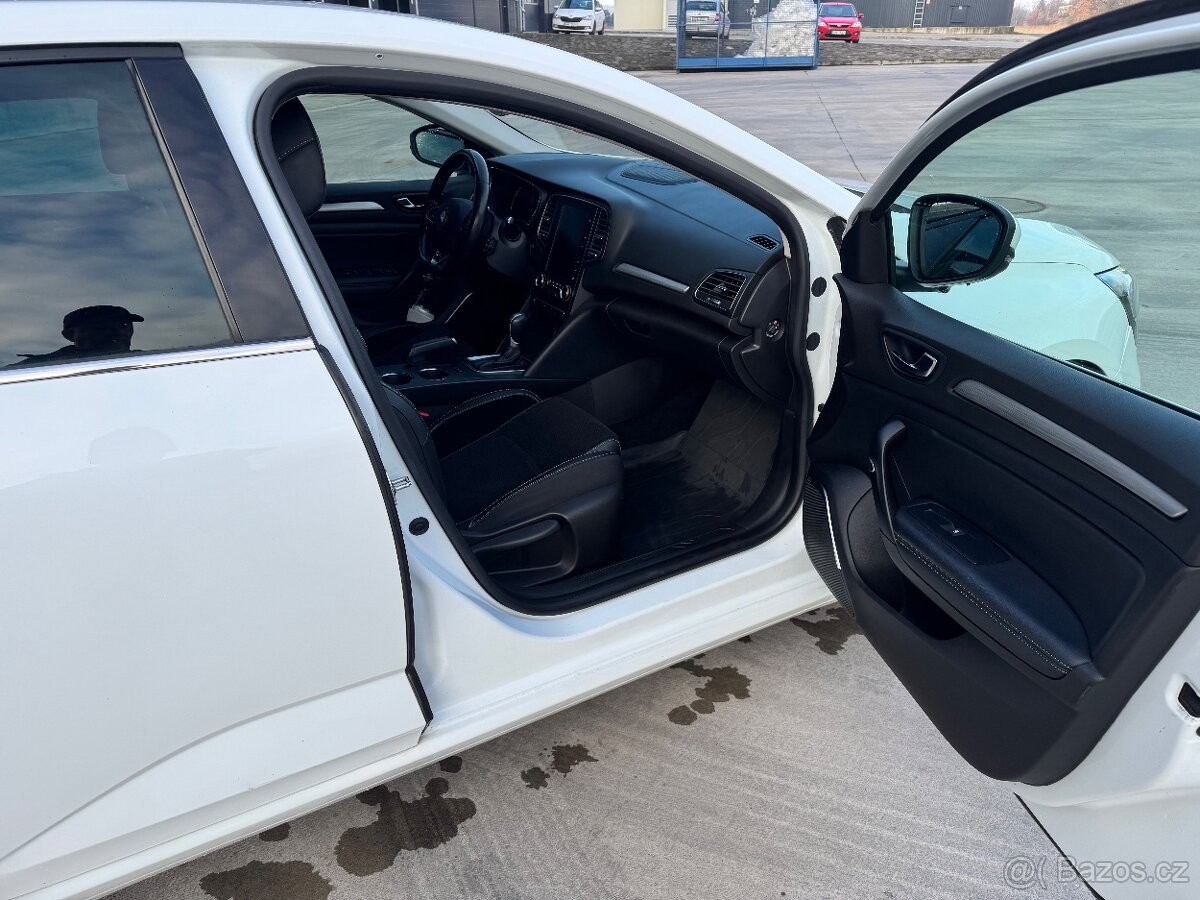 Renault Megane 4 - 10