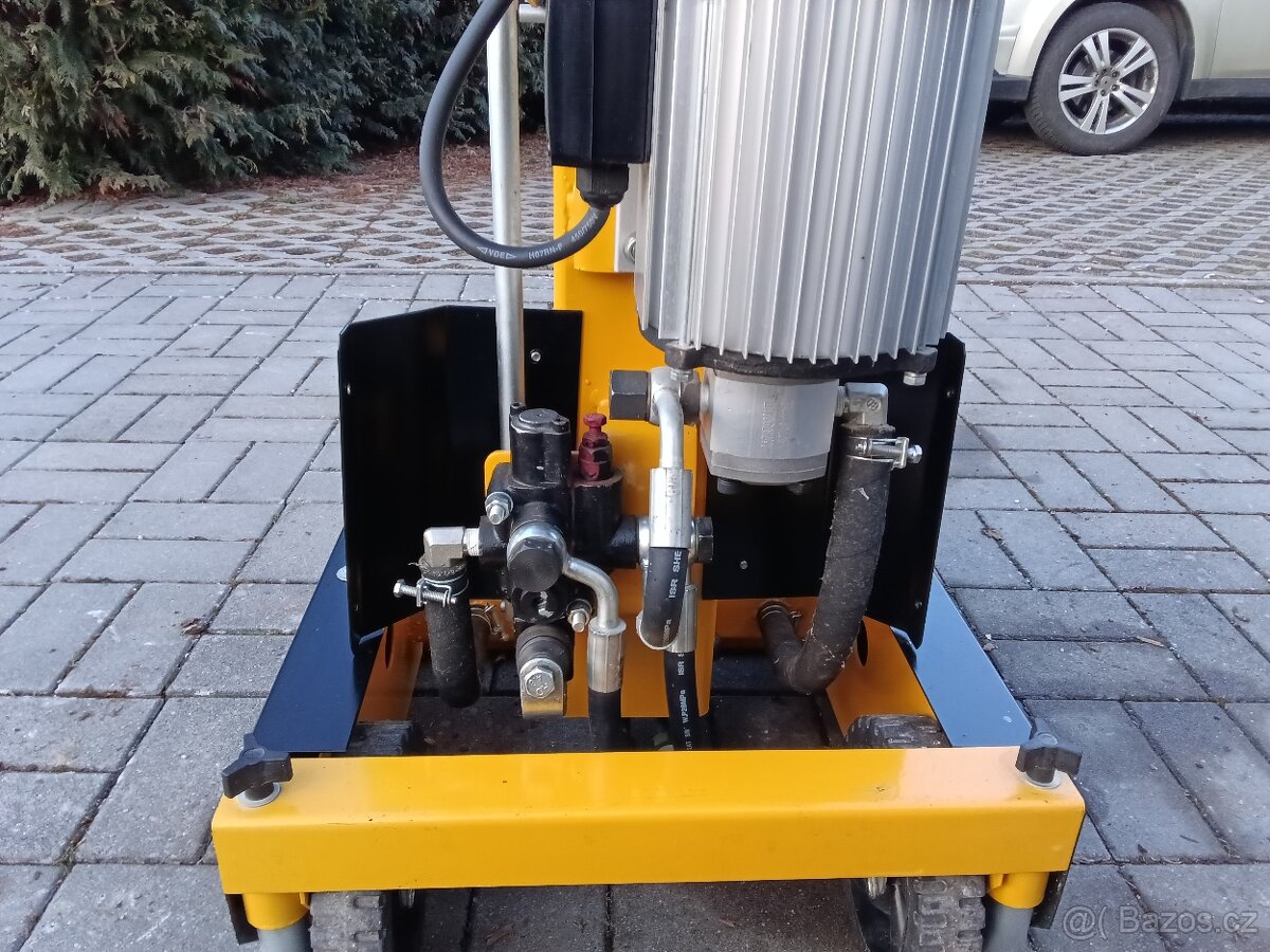 Štípačka dřeva nová - 10