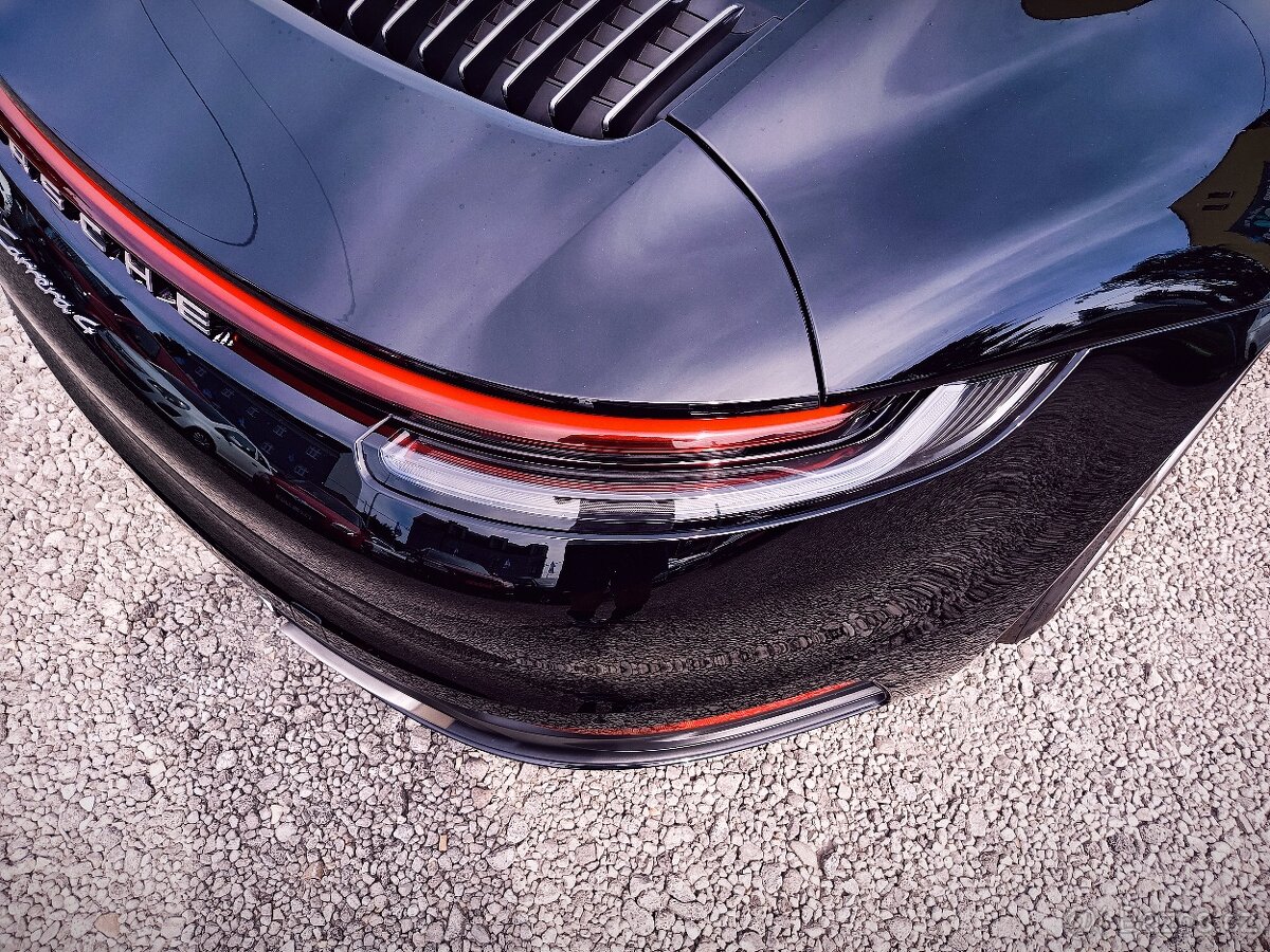 Porsche 911 Carrera 4 Coupé 911/992 ČR - 10
