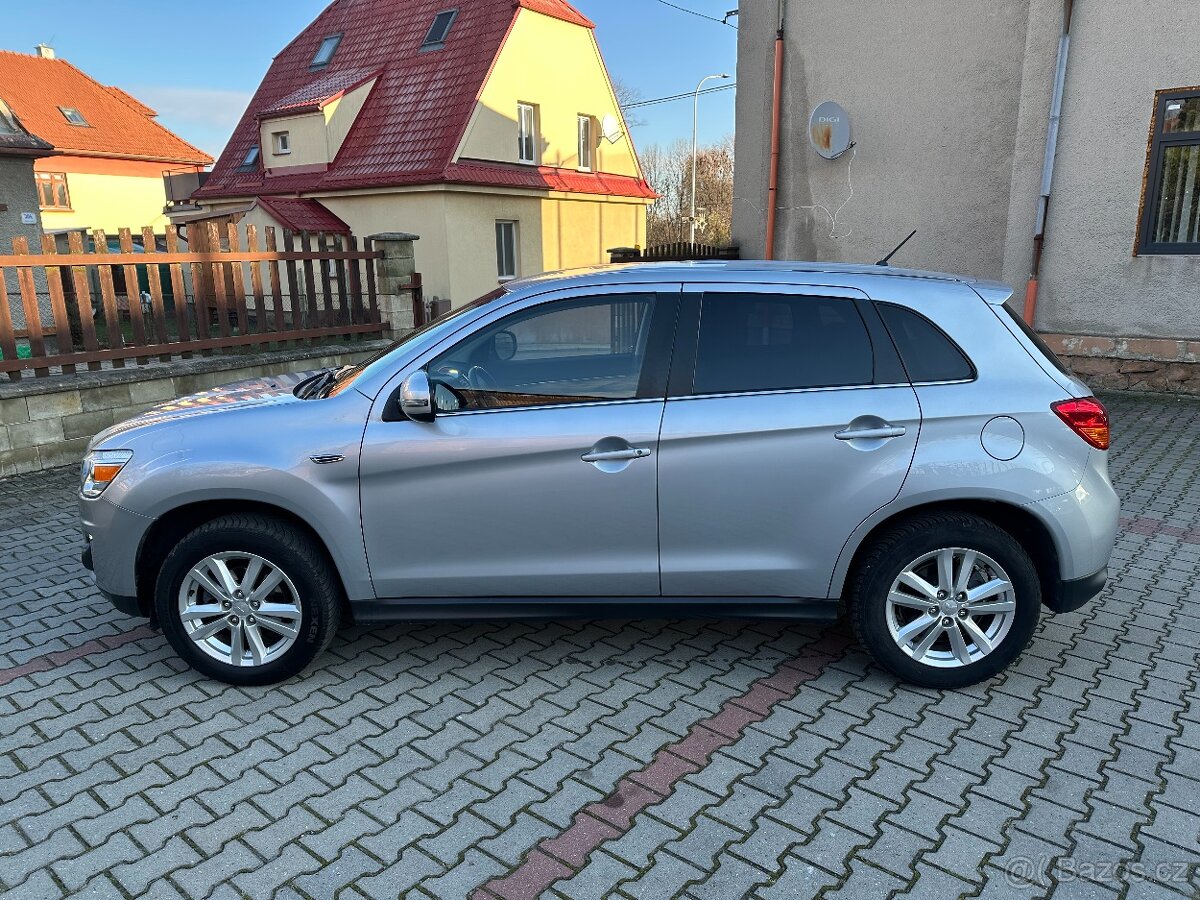 Mitsubishi ASX 1.6 86kW 2014 109379km vyhřívané sedačky - 10