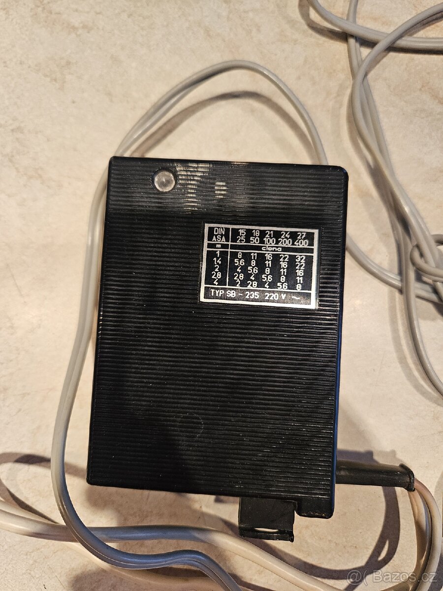 Fotoaparát Vilia Triplet 69-3 4/40 + externí blesk - 10