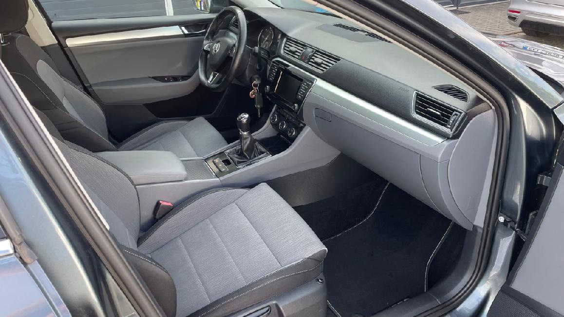 Škoda Superb, 2.0 TDI 110KW, RV 6/2016 - 10