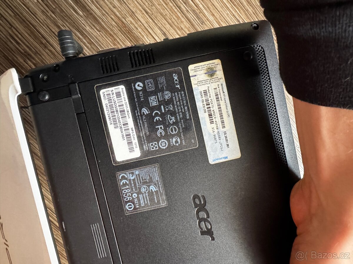 Netbook ACER Aspire ONE - 10