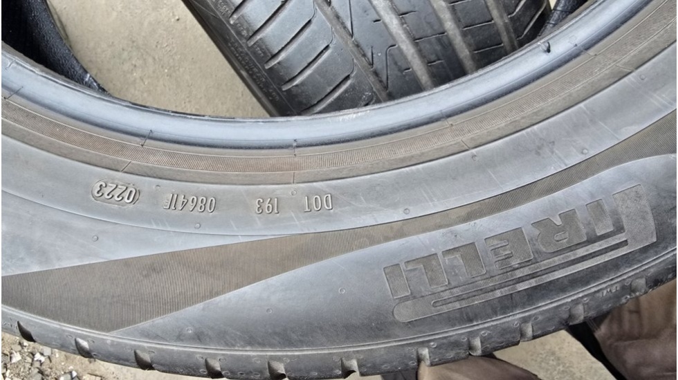 Letní pneu 235/55/19 Pirelli - 10