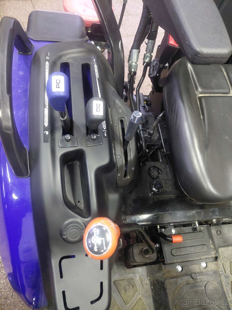 Malotraktor Farmtrac 26 4WD PRO - 10