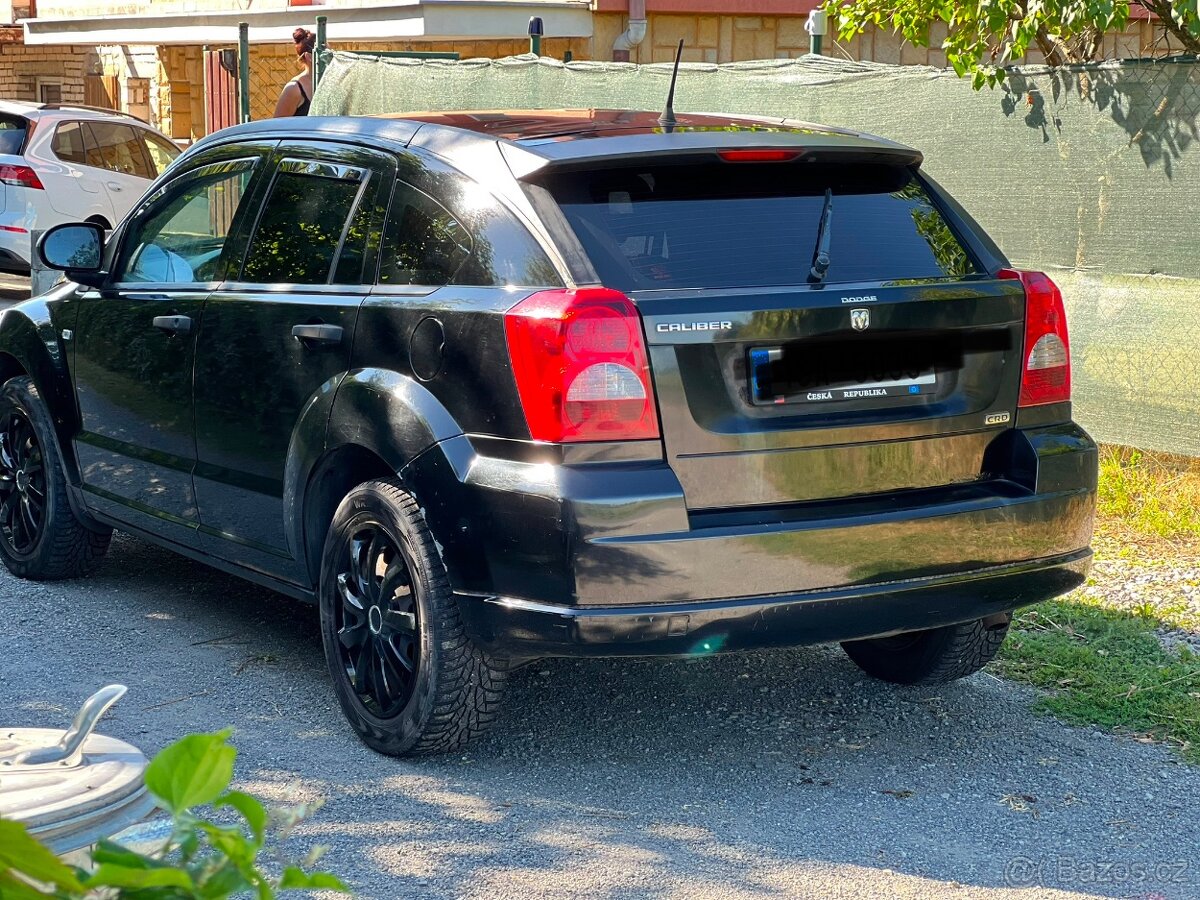 Dodge Caliber - 10