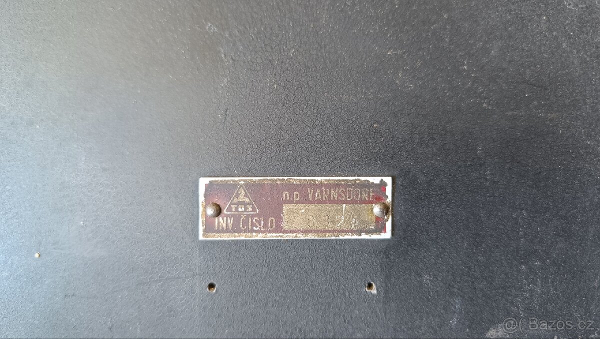 Psací stroj 500,- - 10