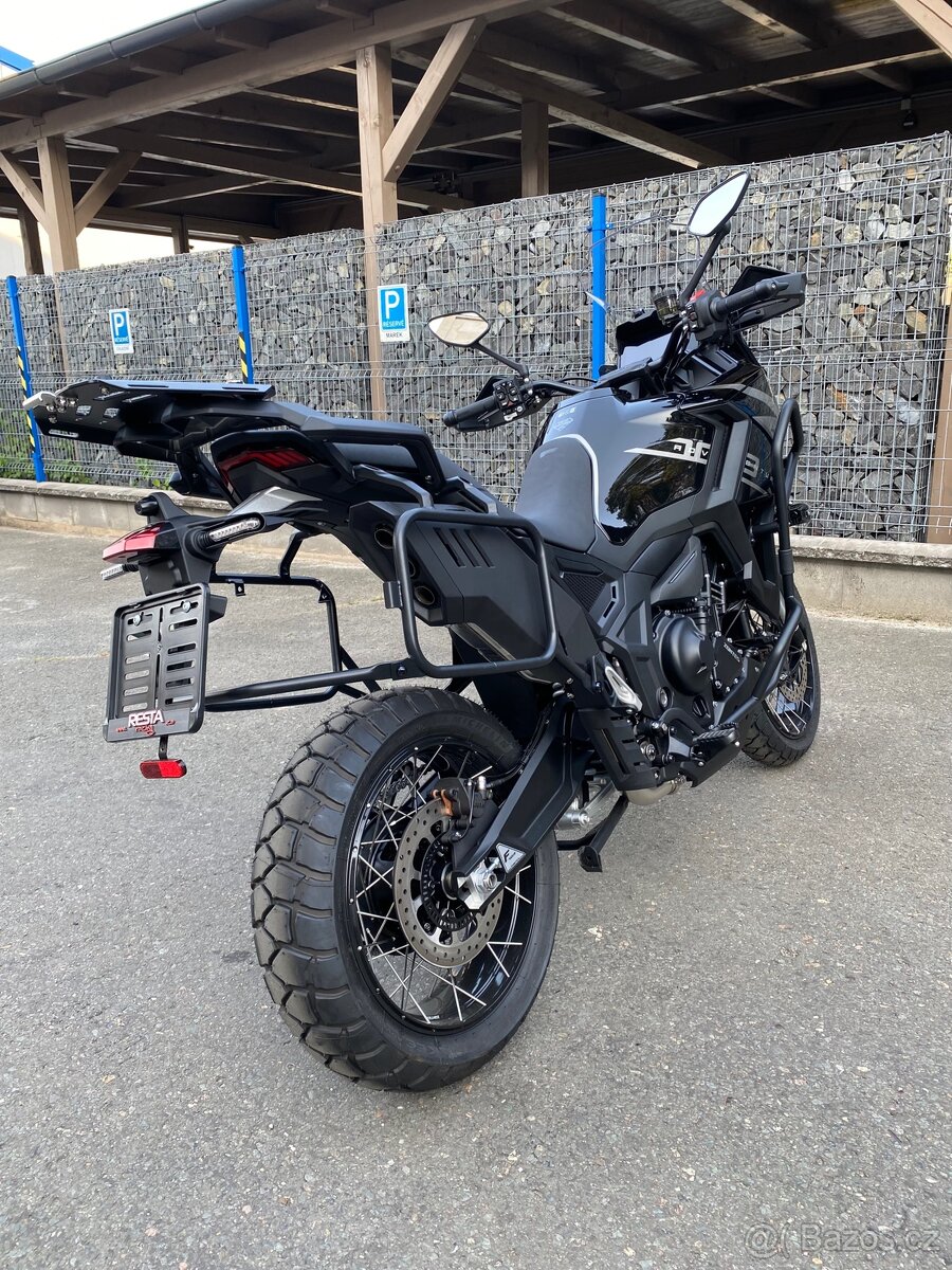 Zontes 703 Frontier černá - 10