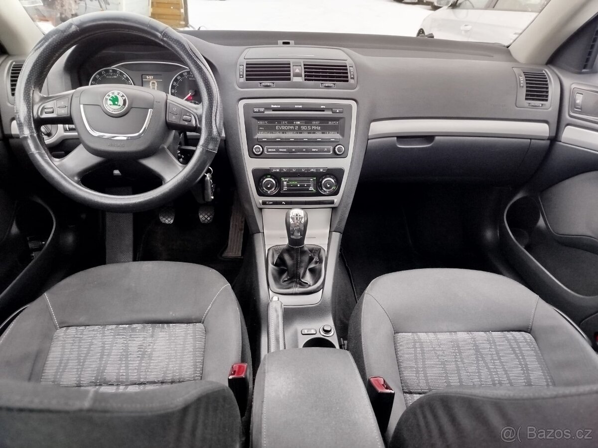 ŠKODA OCTAVIA COMBI 1.6 TDI...r.v.2010 - 10