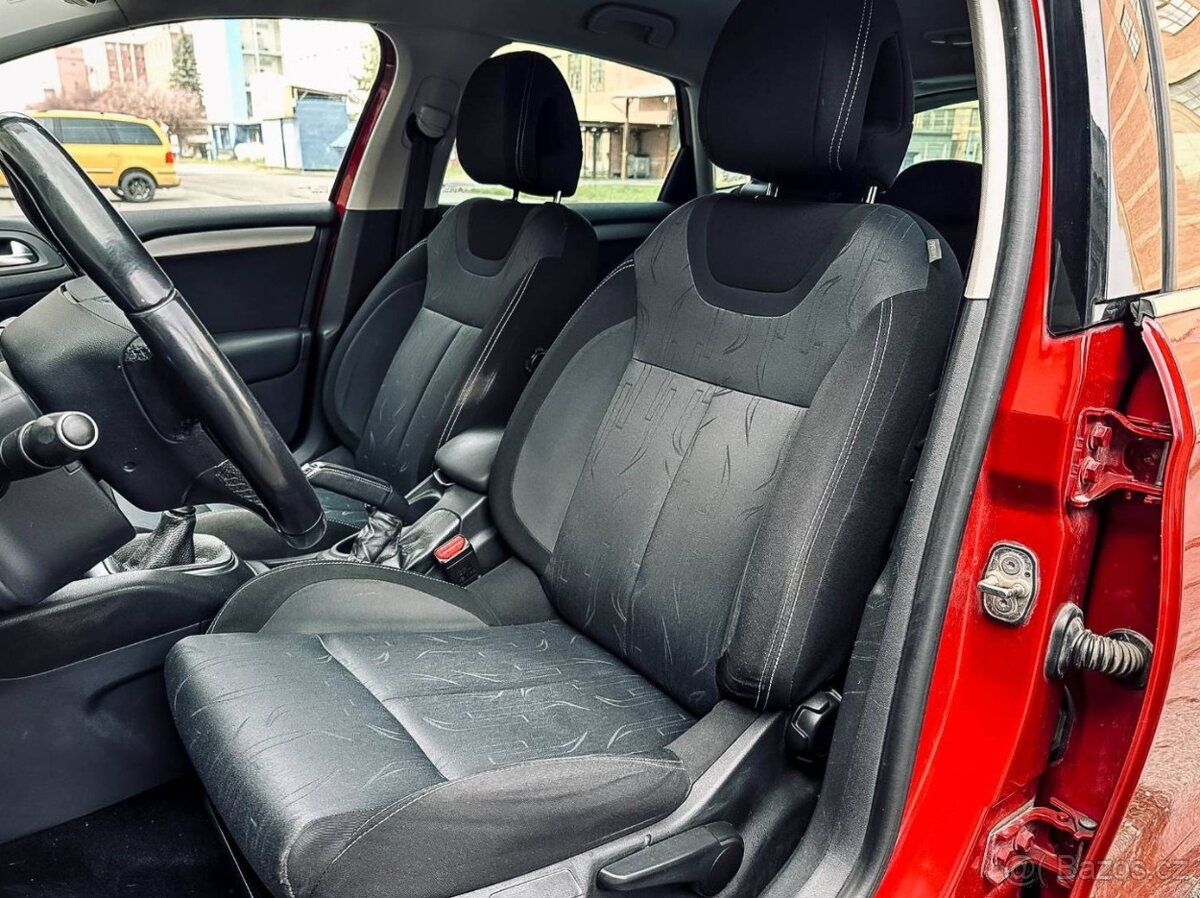 Citroën C4 1.6 HDi 110k Exclusive - 10