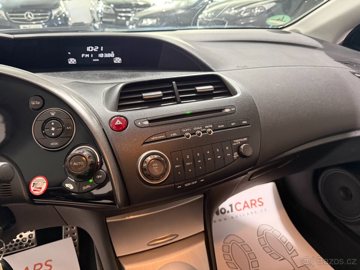 Honda Civic 1,8 TYPE-S AUTOMAT RARITA 1.MAJITEL CEBIA TOP - 10