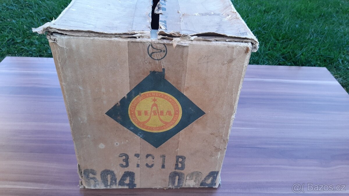 Elektronkové bateriové rádio TESLA 3101B - 10