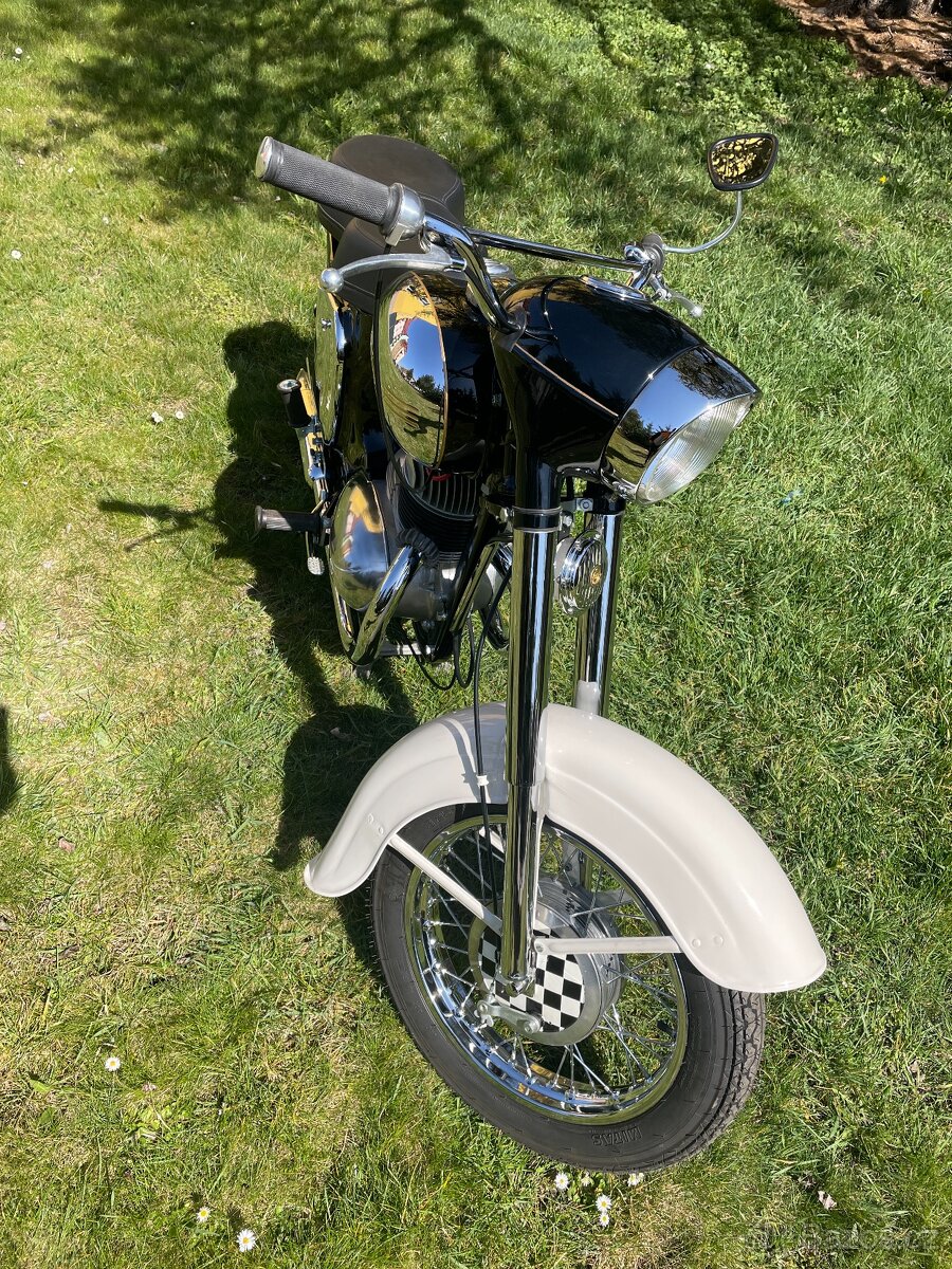 Jawa-ČZ 250 kývačka - 10