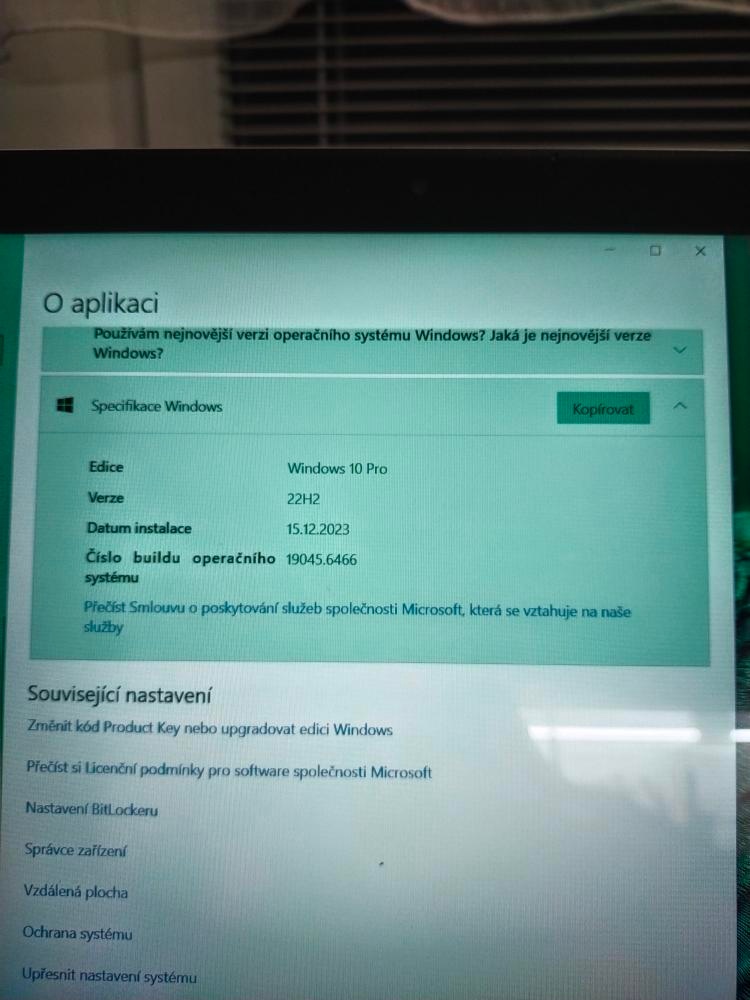 Prodám notebook Lenovo Ultrabook - 10