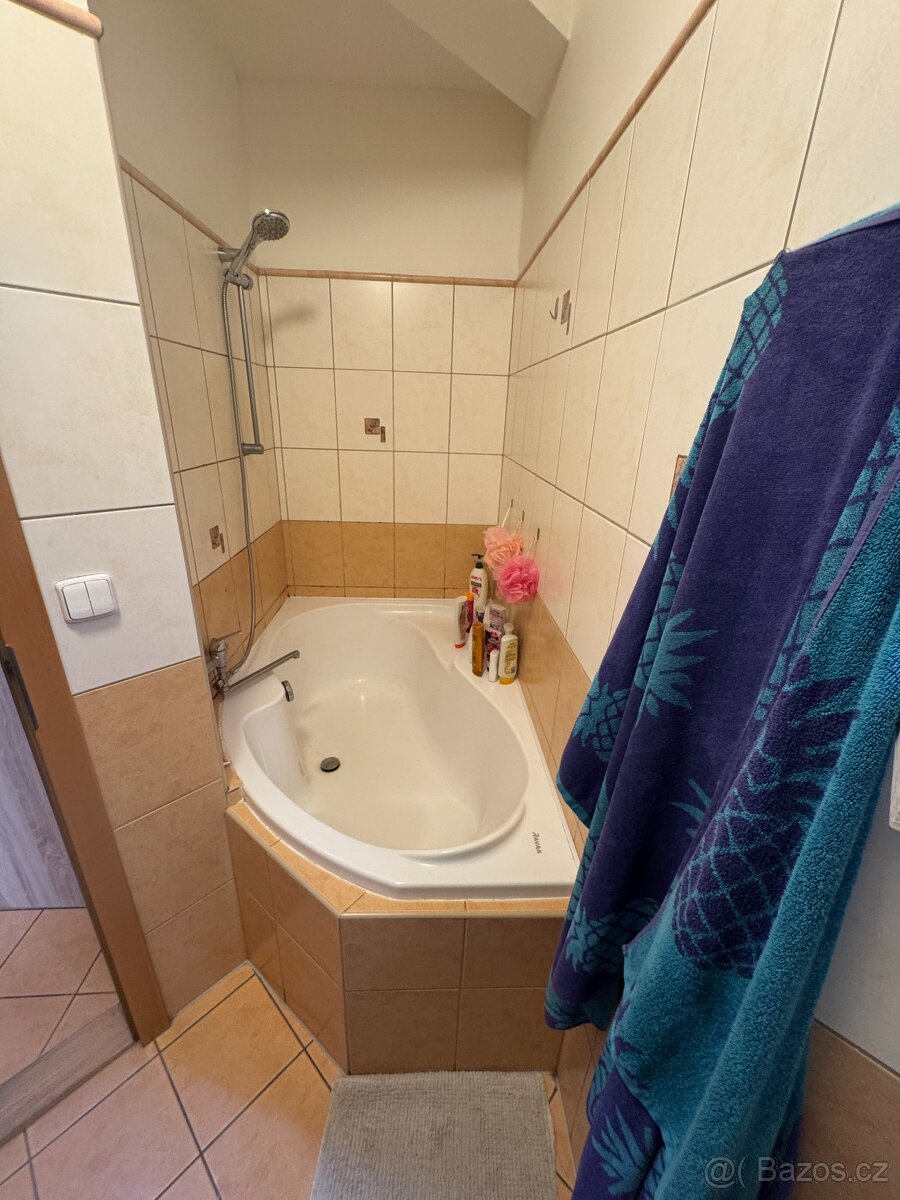 Prostor vhodný k bydlení 3 KK v centru Jablonce nad Nisou od - 10
