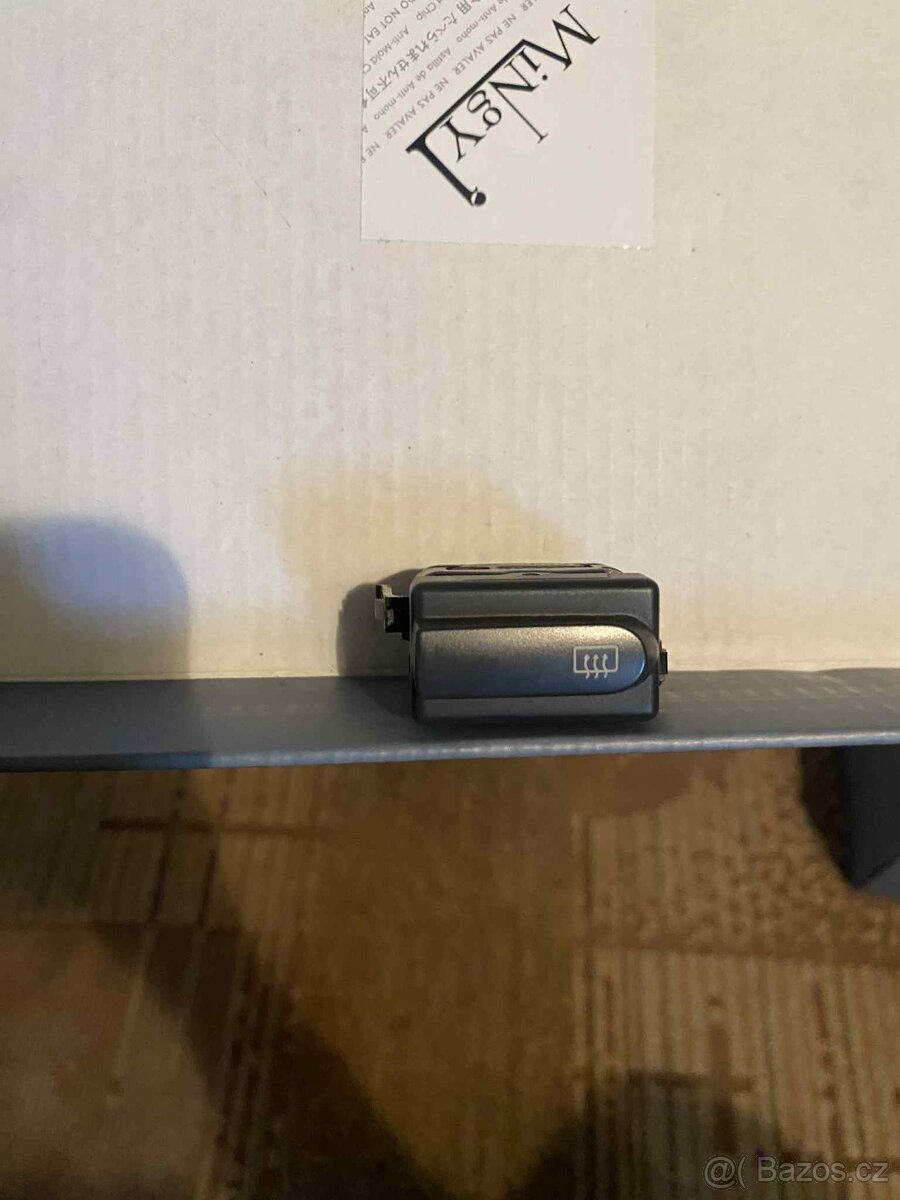 Interiérové díly z Renault Clio 2. Gen. - 10