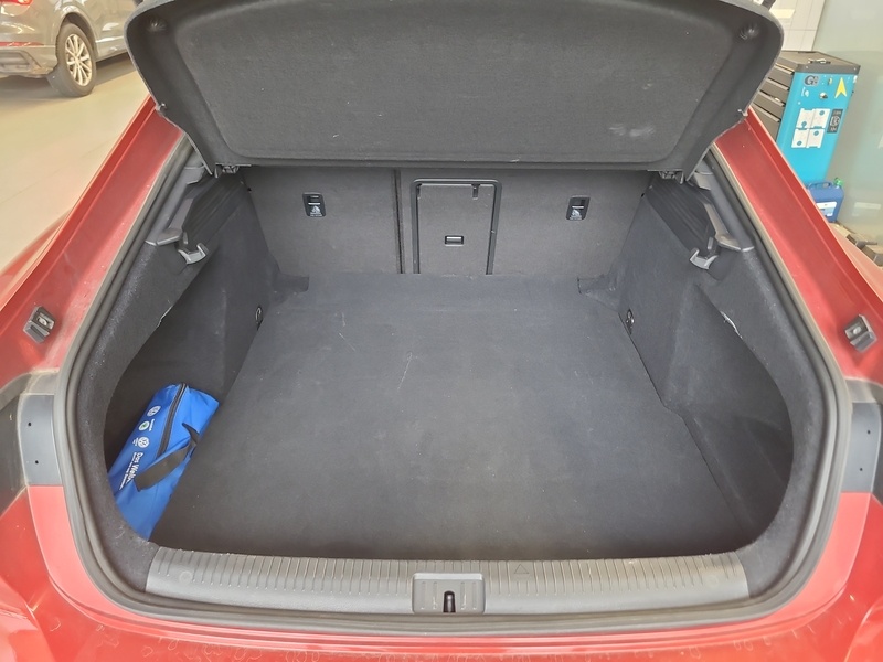 VW Arteon 2.0 TDI 147kW 4x4 DSG R-Line - záruka Autodraft - 10