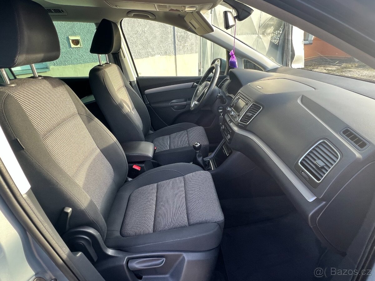 Volkswagen Sharan 1.4TSi 110KW 1.MAJ. VYHŘ.SEDAČKY EL.KUFR - 10